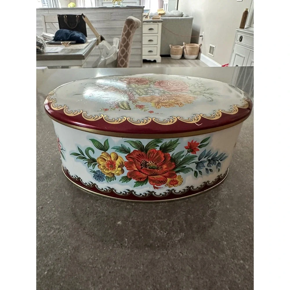 Vintage Daher Floral Tin Oval Container Made in England Burgundy Gold 6in EUC